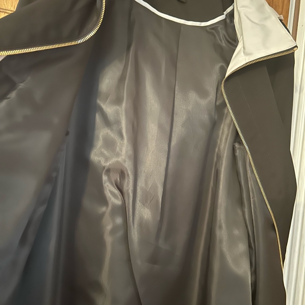 Jones New York Raincoat - Picture 3 of 4